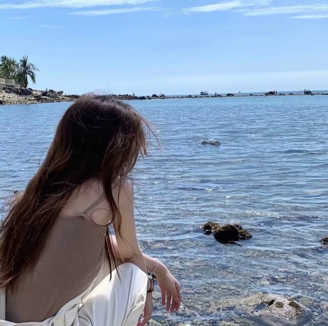 蓝海少女封面